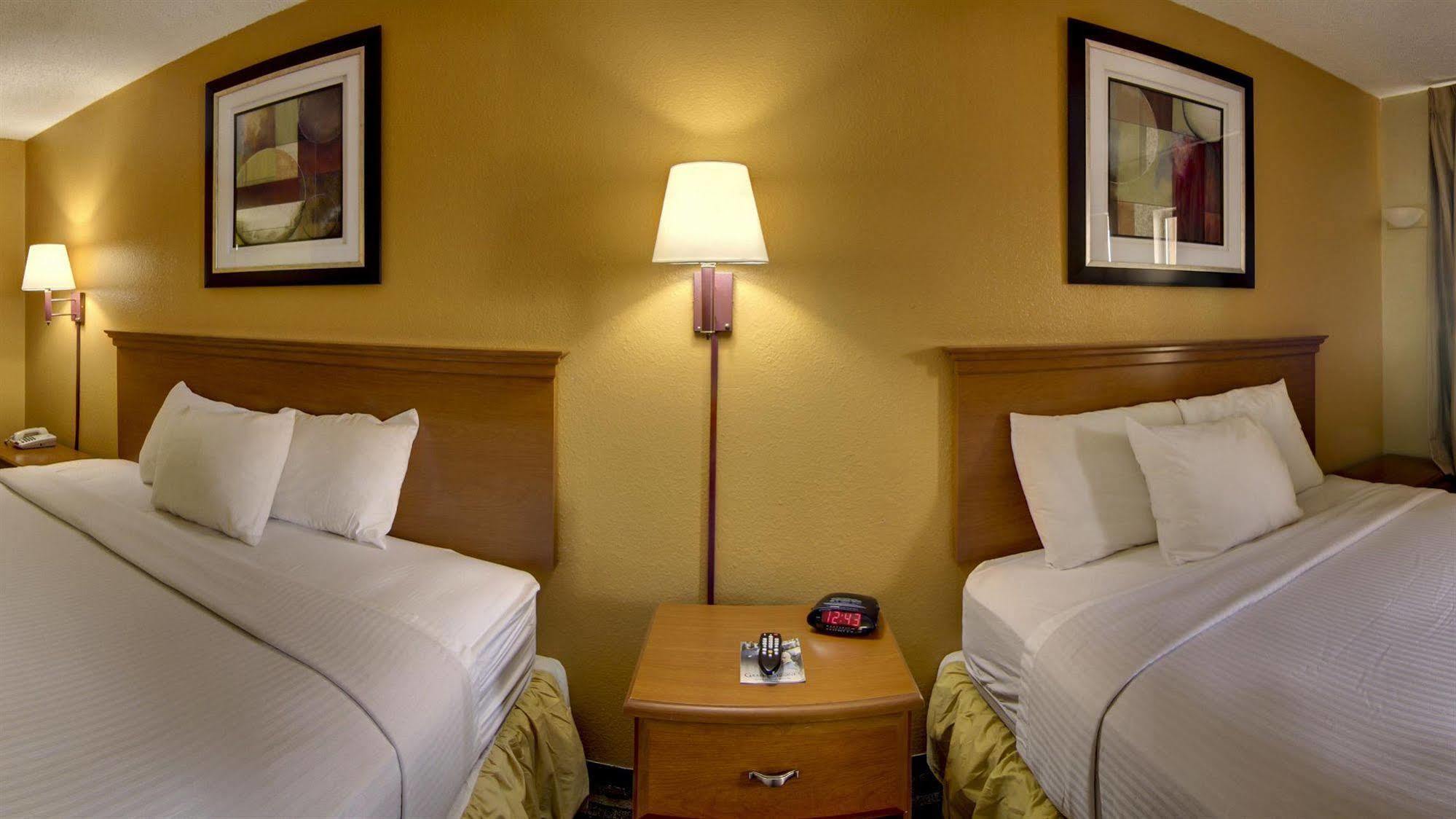 Rodeway Inn Alexandria Exterior foto